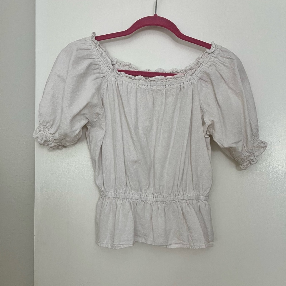 WE GO White Puff Sleeve Top